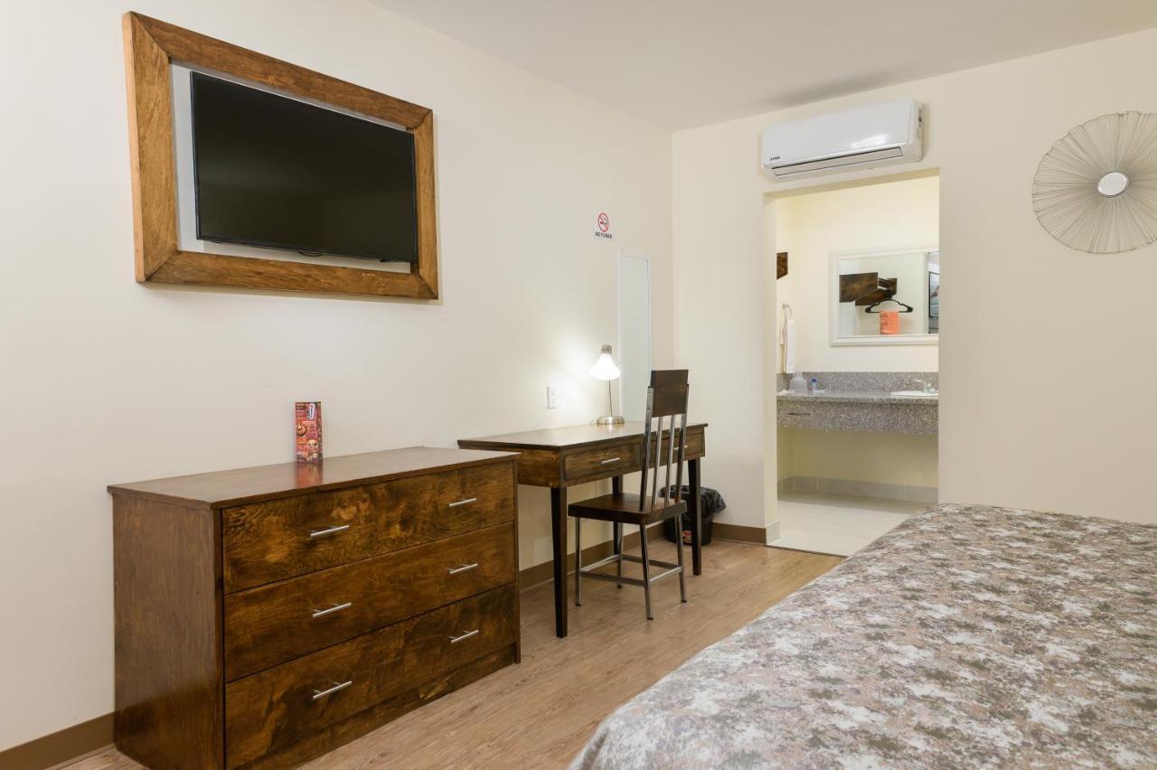 Hotel Trebol Inn Nuevo Casas Grandes المظهر الخارجي الصورة