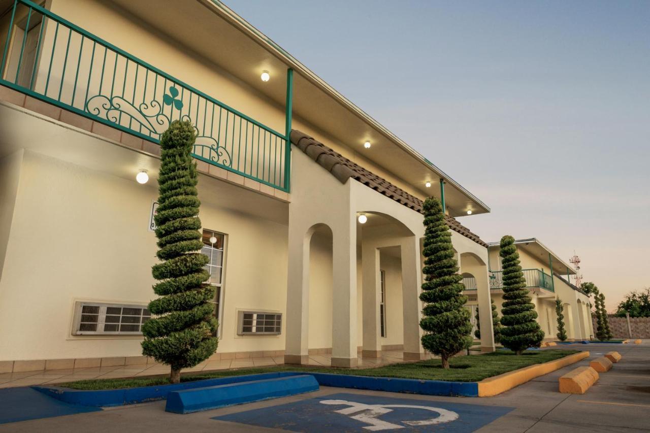 Hotel Trebol Inn Nuevo Casas Grandes المظهر الخارجي الصورة